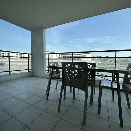 2 Pieces Avec Terrasse, Piscine, Parking Et Animaux Admis - Fr-1-246-500 Διαμέρισμα *